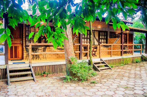 Engenho do Mato House | Cozy Chalé 01 Itaipu: Pet-Friendly Getaway in Niterói