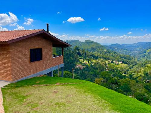 Goncalves Ski Chalet | Exceptional Vista at 1490m in Gonçalves MG - Pet Friendly