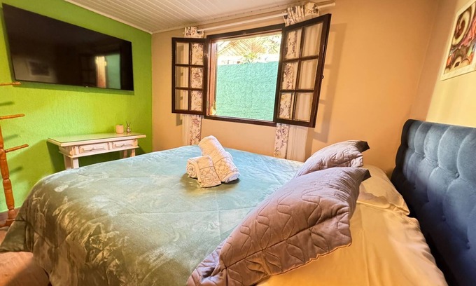 Jaguaribe Ski Chalet | Family-Friendly Chalé Aconchegante: 10/10 Guest Rating