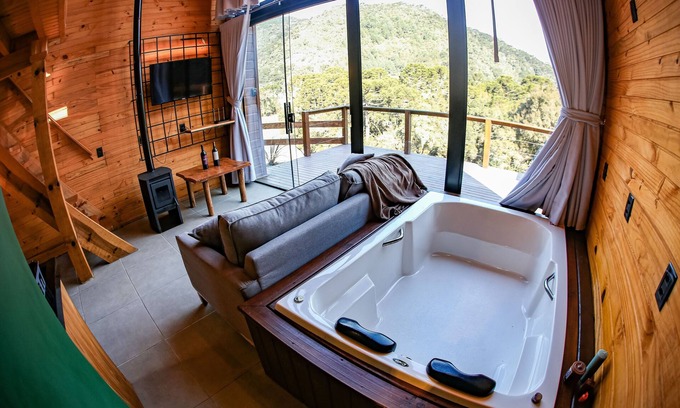 Urubici Ski Chalet | Chalé Aconchegante com Jacuzzi em Urubici SY6296