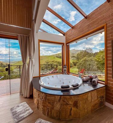 Sapucai-Mirim Cabin | Experience Chalé Aurora da Mantiqueira: Pet-Friendly Retreat