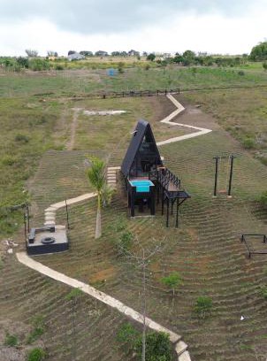 Barra Do Choca Cabin | Cozy Chalé Bosque da Fortuna: Pet Friendly with Pool Access