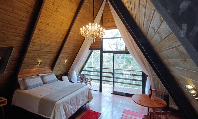 Jardim Alpestre Other | Discover Chalé Capivari Esmeralda: 10/10 & Hot Tub Access