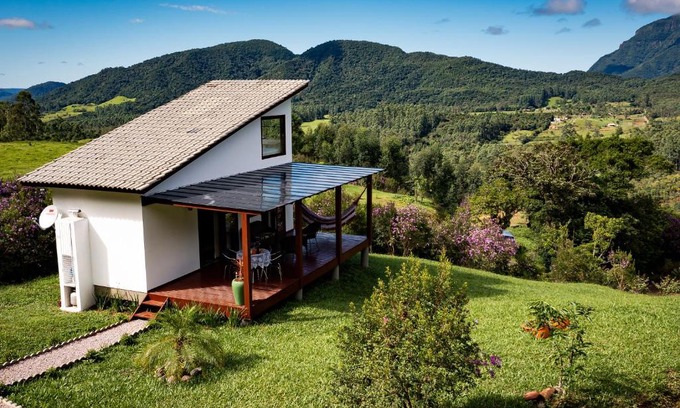 Treviso House | Pet-Friendly Retreat at Chalé Casal - Sítio Vale Encantado