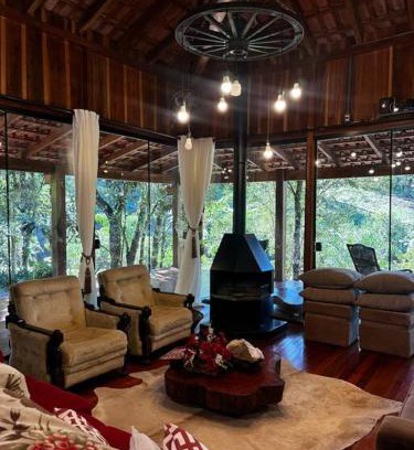 Anta Gorda Ski Chalet | Cozy Retreat at Chalé Da Pecan - Perfect for Your Getaway