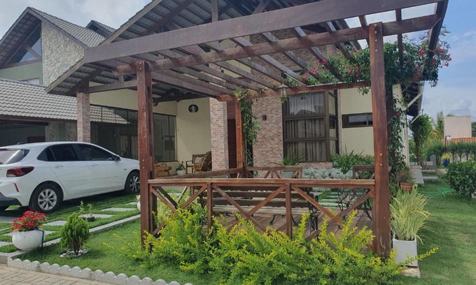 Bananeiras Ski Chalet | Idyllic Chalé de Campo with Oceanfront Pool & Pet Friendly
