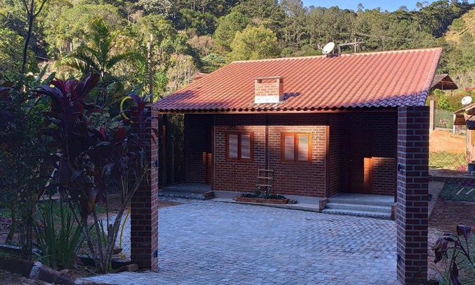 Centro Ski Chalet | Cozy Chalé do Bosque: Guest Rated 9.4/10
