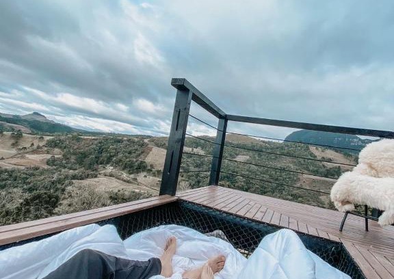 Alfredo Wagner Ski Chalet | Experience Relaxation at Chalé do Canyon with a Hot Tub