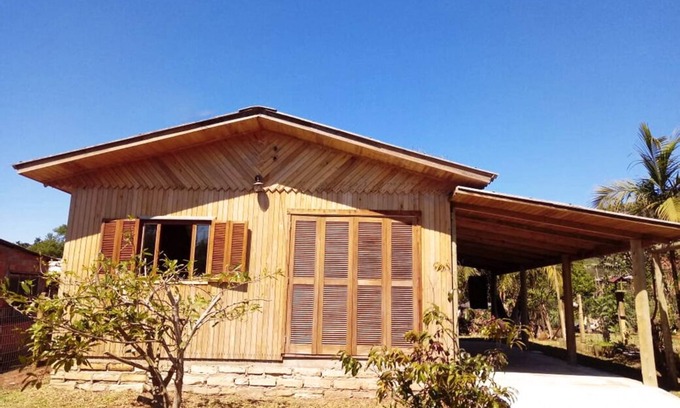 Praia Grande House | Pet-Friendly Retreat at Chalé dos Canyons, Pé da Serra