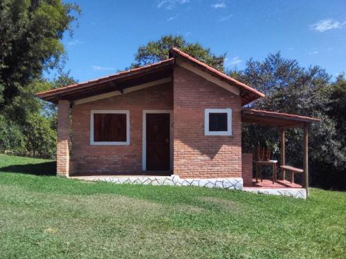 Sao Thome das Letras Cabin | Explore Chalé e Camping Elementais: Family-Friendly Retreat