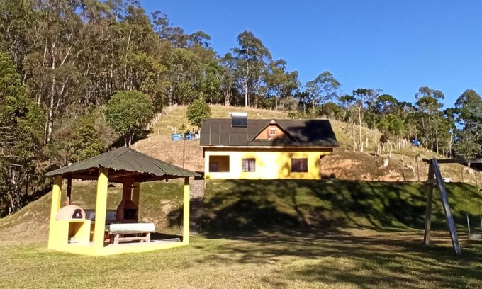 Delfim Moreira House | Discover a Pet-Friendly Retreat in Delfim Moreira, MG