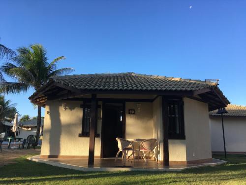 Flamengo Ski Chalet | Beachfront Chalé with Pool & Ocean Views - Rated 9.4/10