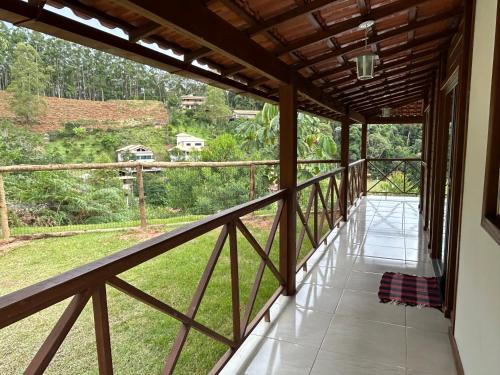 Vitor Hugo House | Discover Chalé Essência do Vale: Oceanfront Pet-Friendly Escape
