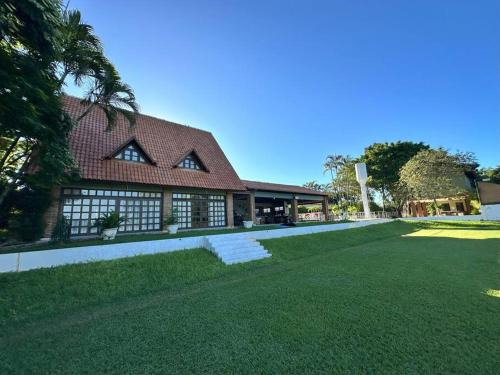 Foz do Iguacu Ski Chalet | Ideal Chalé for Groups & Families with Pool and Pet-Friendly