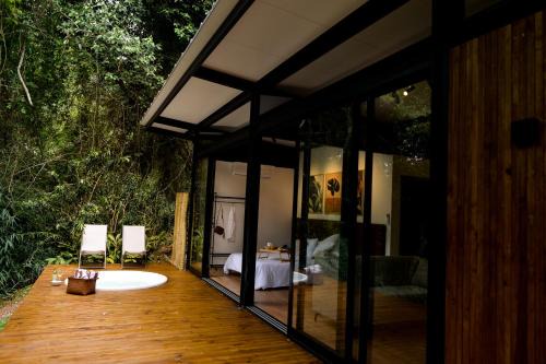 Sao Roque House | Guest Rated 10/10: CHALÉ NAMATA 201 with Hot Tub & Fireplace