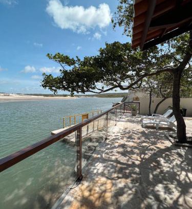 Aguas Belas Ski Chalet | Oceanfront Chalé Pé na Água - Aguas Belas Retreat
