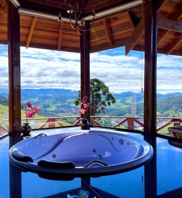 Sapucai-Mirim Cabin | Pet-Friendly Chalé Pico da Mantiqueira with Hot Tub & Breakfast