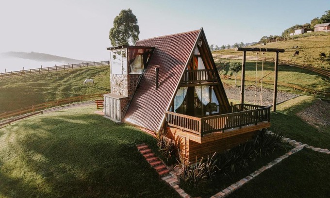 Bom Retiro Ski Chalet | Discover Cabanas Malbec: Pet-Friendly Paradise with Hot Tub