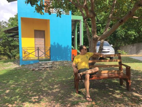 Macapa House | Explore Chalé Quintal Amazon: Family-Friendly & Poolside Retreat