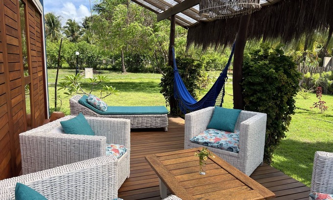 Porto de Pedras Ski Chalet | Relaxing Chalé Vagalume - Ocean View & Pool in Milagres