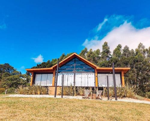 Sao Bento do Sapucai Ski Chalet | Pet-Friendly Chalé Vista - Ideal for Family Getaways