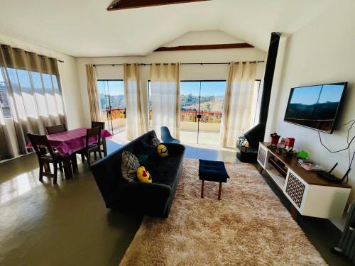 Vila Natal Ski Chalet | Experience Comfort at Chalé Vista Linda - Pet & Child Friendly