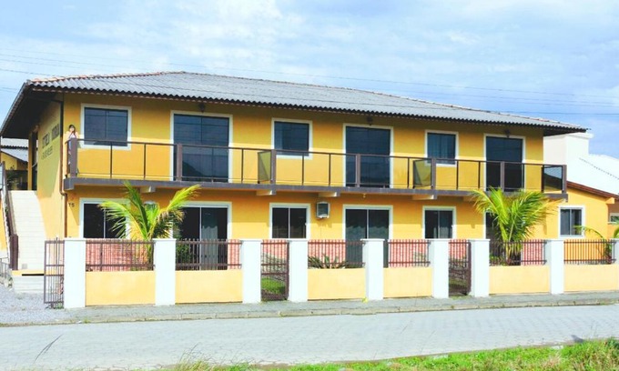 Ponta do Papagaio Apartment | Pet-Friendly Chalés Aloha at Ponta do Papagaio