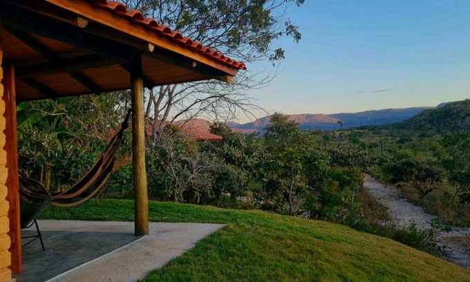 Cavalcante House | Scenic Chalés with Quality Comfort and Delicious Breakfast