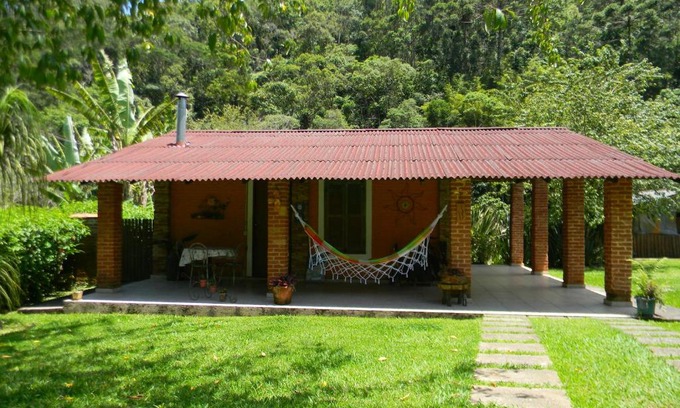 Santo Antonio do Pinhal Ski Chalet | Pet-Friendly Chalés Luar da Serra with 10/10 Guest Rating