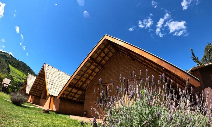 Sao Bento do Sapucai Cabin | Pet-Friendly Chalés Maranata: 10/10 Guest Rated Getaway
