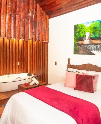 Camanducaia Apartment | Guest Rated: Chalés Recanto da Cachoeira, 4-Star Retreat