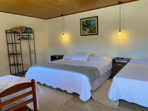 Visconde de Maua Cabin | Pet-Friendly Chalés Sonho Meu with Pool and Kitchen