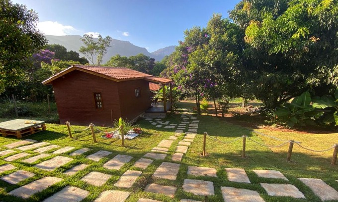 Pati Valley Cabin | Family-Friendly Chalés Vila Do Vale with Kitchen Access