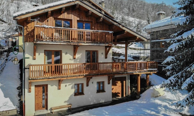 Villarbon Ski Chalet | Exceptional Chalet "soFlo" with Spa & Lake View for 9