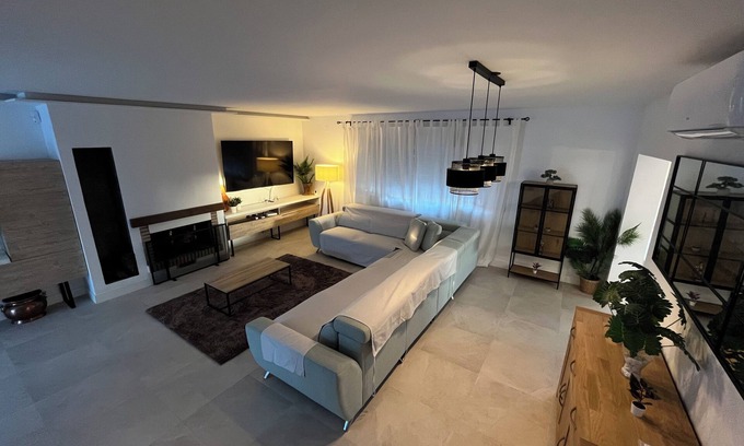 Grinon Ski Chalet | Newly Built Getaway with Pool, Spa & BBQ Facilities