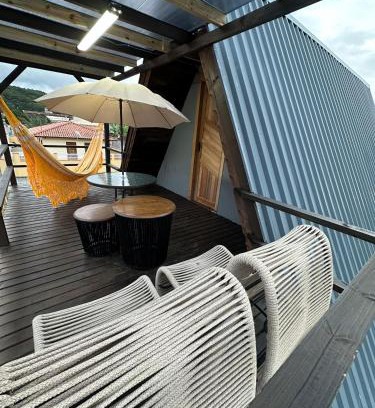 Porto Belo Ski Chalet | Relaxing Stay at Chale Bombinhas with Oceanfront Views