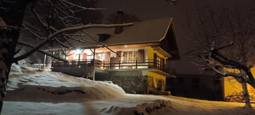 Saint-Colomban-des-Villards Ski Chalet | Discover Chalet Le Loup Bouquetin: Family & Pet Friendly Stay