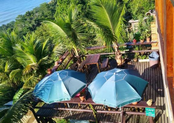 Trindade Cabin | Relax at Chale Tupi: Oceanfront Bliss with Pool Access