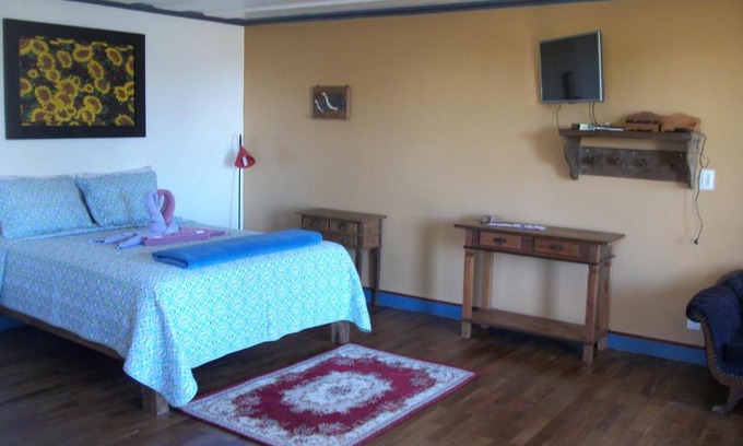 Lavras Novas Cabin | Cozy Chales das Andorinhas: Family-Friendly with Breakfast