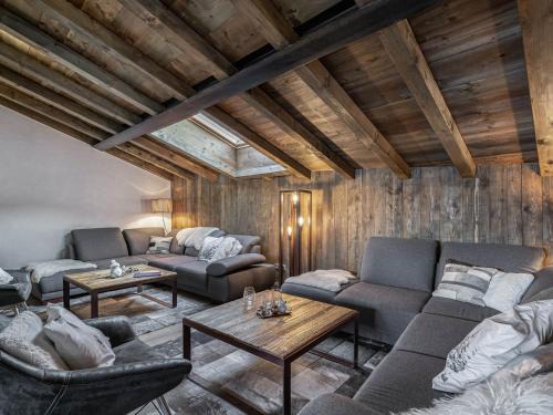 Le Praz Ski Chalet | Elegant Chalet in Courchevel Le Praz with Spa & Fireplace