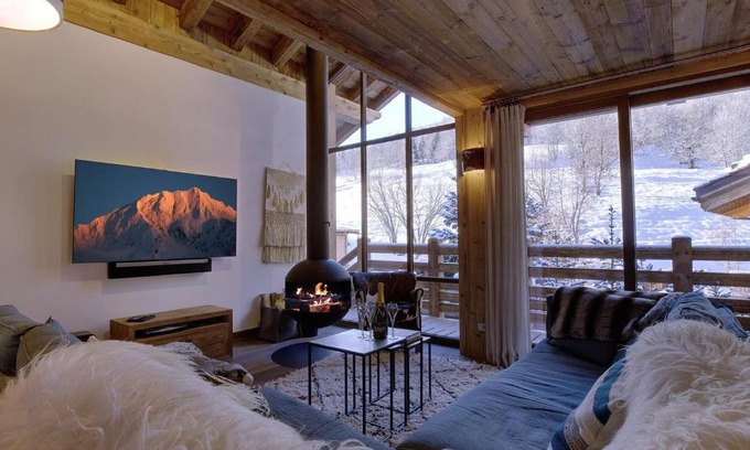Le Raffort Ski Chalet | Elegant 4-Star Chalet in Méribel with Pool and Hammam