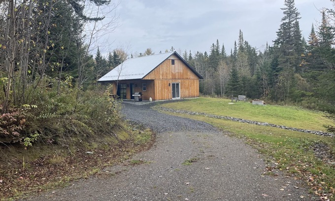 Saint-Hermenegilde Ski Chalet | Discover Chalet Ö Camp Quon Diva: Nature Retreat by Mont Hereford