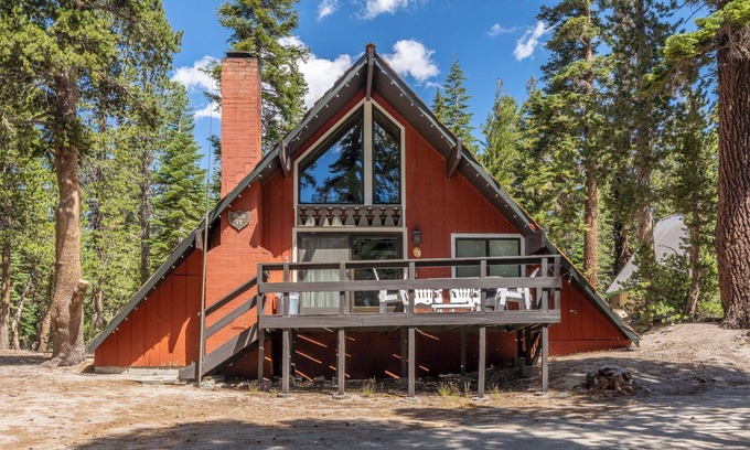 Mammoth Lakes Ski Chalet | Family-Friendly Chalet #14 Near Main Attractions