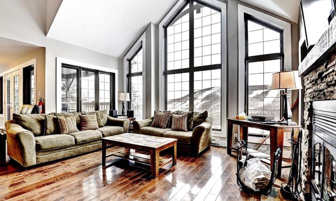 Stoneham Ski Chalet | Enjoy Family Time at Chalet 17 Chemin Blanc with Hot Tub