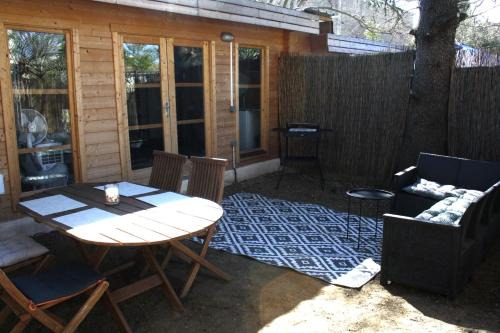 Mont Duplan Ski Chalet | Chalet 2 en bois avec accès piscine