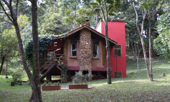 Goncalves House | Cozy Chalet for Two in Scenic Gonçalves, MG