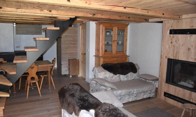 Pralognan-la-Vanoise Ski Chalet | Cozy Chalet Steps from Pralognan-la-Vanoise Center