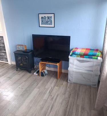 Withernsea Ski Chalet | Family-Friendly Chalet 281 at Golden Sands Holiday Park
