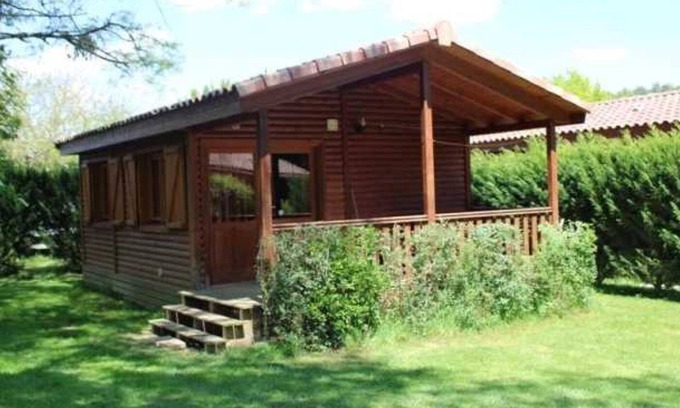 Casties-Labrande Ski Chalet | Relaxing Chalet with Pool, Spa & Family-Friendly Amenities