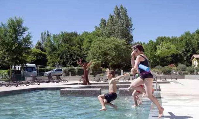 Martres-Tolosane Ski Chalet | Family-Friendly Chalet with Water Park and Spa Amenities